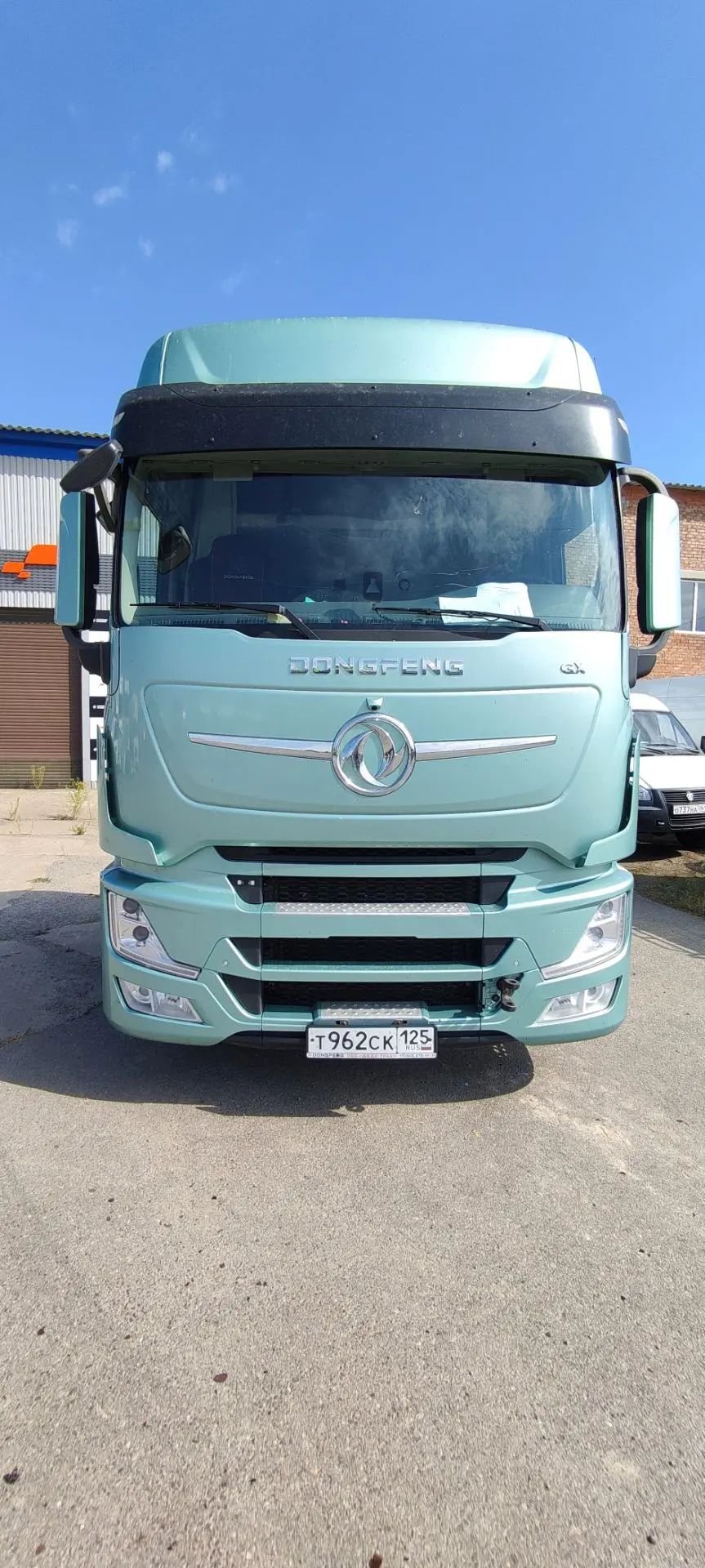 DongFeng GX 4x2 Седельный тягач DFH4180 — Ростов-на-Дону