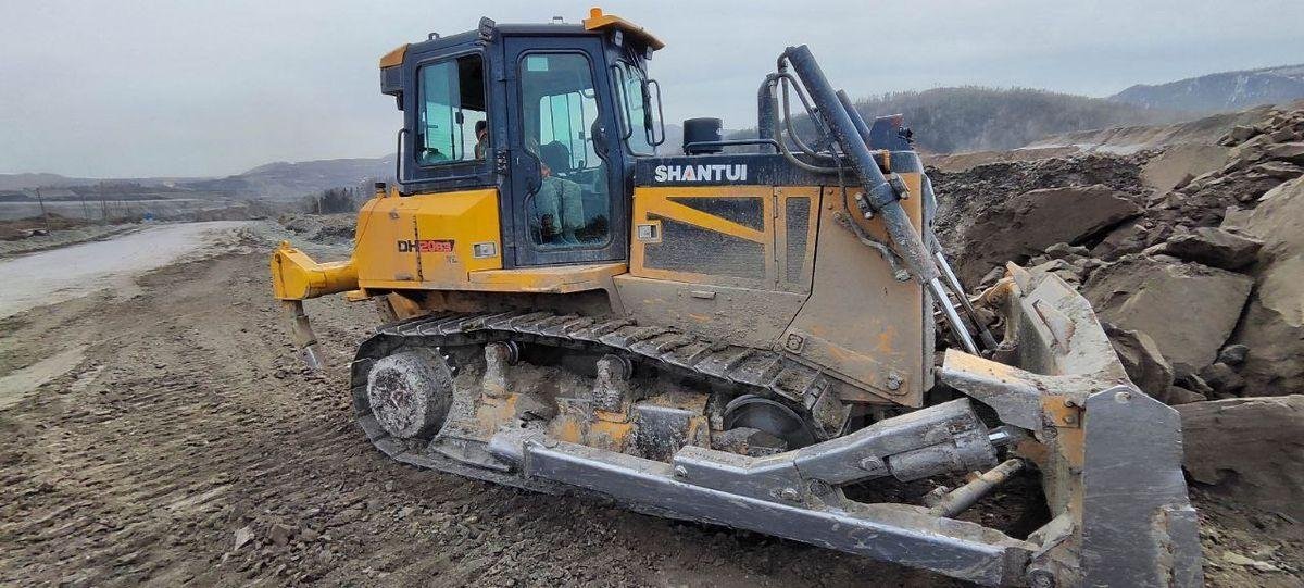 Бульдозер SHANTUI DH20-B3 XL — Южно-Сахалинск