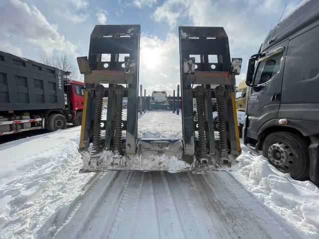 AMUR Полуприцеп тяжеловоз 3 оси LYR9606TDP (Не раздвижной) — Южно-Сахалинск
