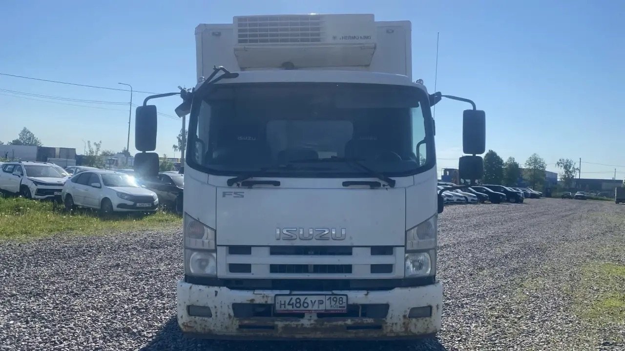 ТТМ-Центр АФ-4749* на шасси Isuzu Forward 12.0 (FSR) Изотермический/рефрижератор c гидробортом — Санкт-Петербург