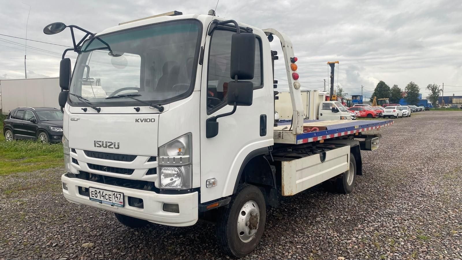 Автоэвакуатор ISUZU ELF — Санкт-Петербург
