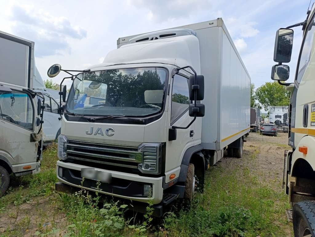 СПЕЦМОБИЛЬ-НН 2818* на шасси JAC N120 4x2 Изотермический/рефрижератор — Казань