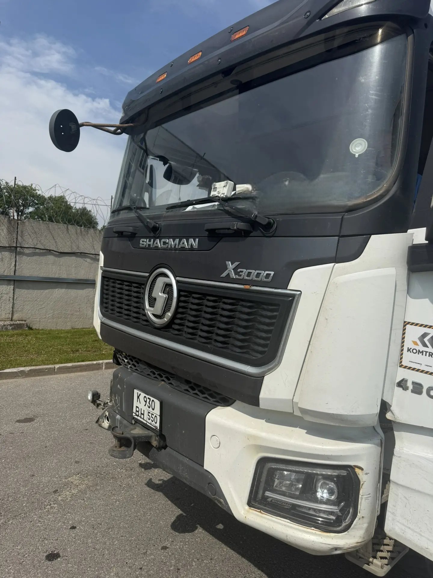 Shacman (Shaanxi) 8x4 Самосвал SX33186V366 — Москва