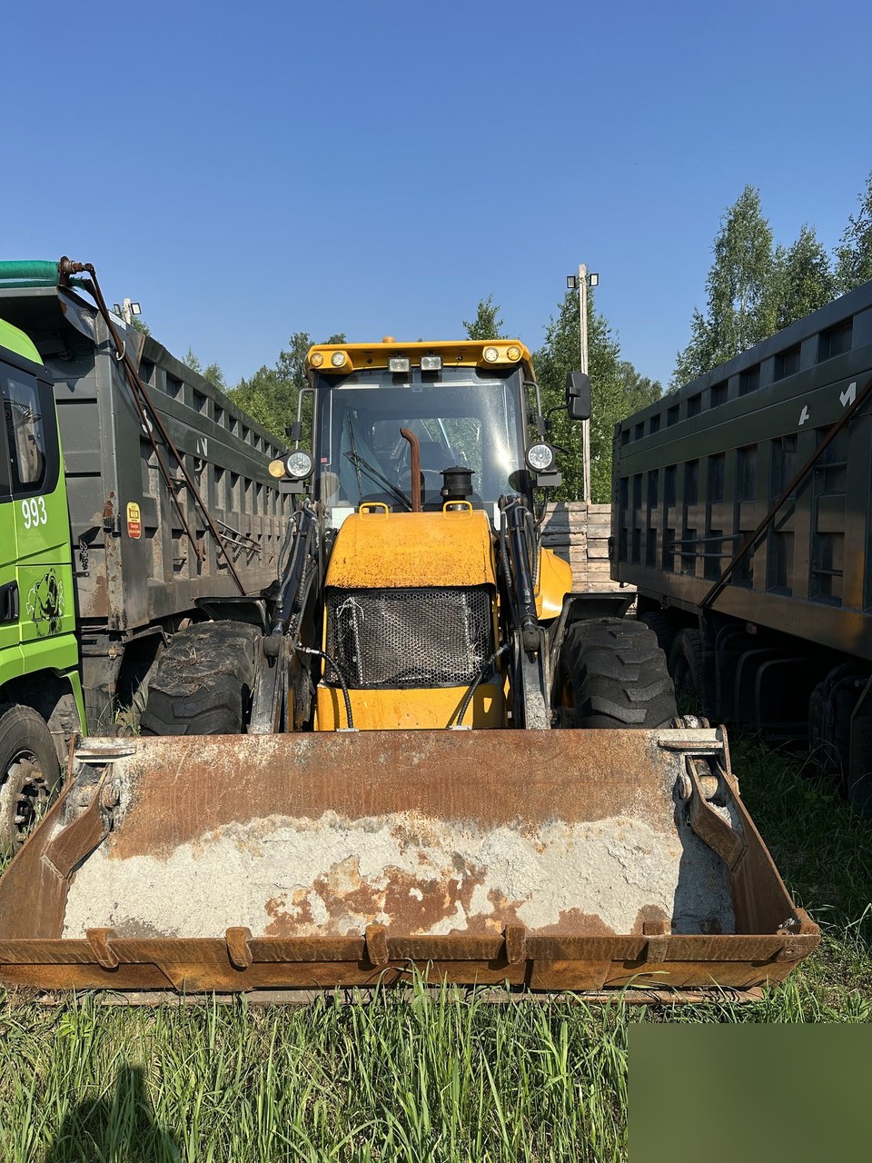 SHANMON 388 Экскаватор-погрузчик — Кемерово