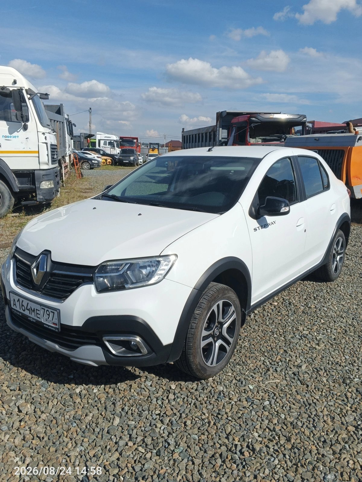 RENAULT Logan Stepway — Екатеринбург