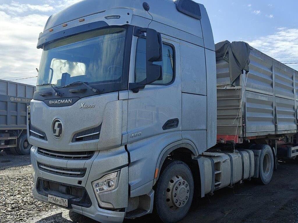 SHACMAN SX4188YY381, седельный тягач для буксировки полуприцепов для перевозки опасных грузов — Ростов-на-Дону