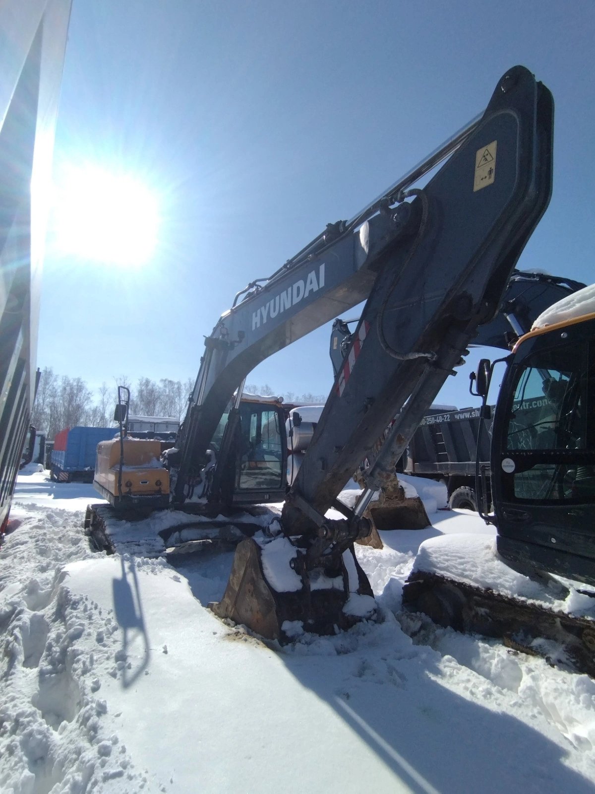 HYUNDAI R225LVS — Тюмень