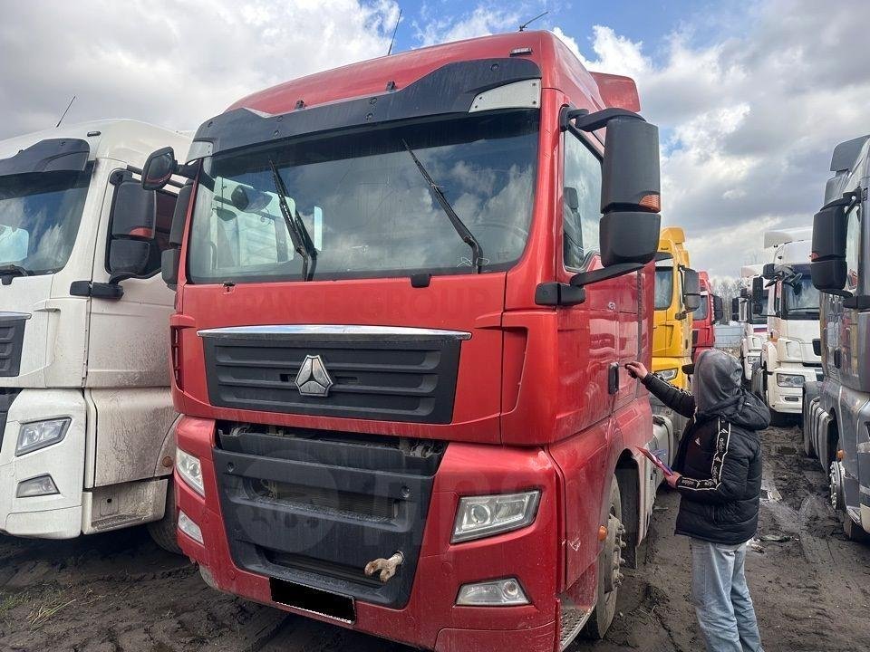 Тягач седельный Sitrak C7H ZZ4186V361HE — Московская обл