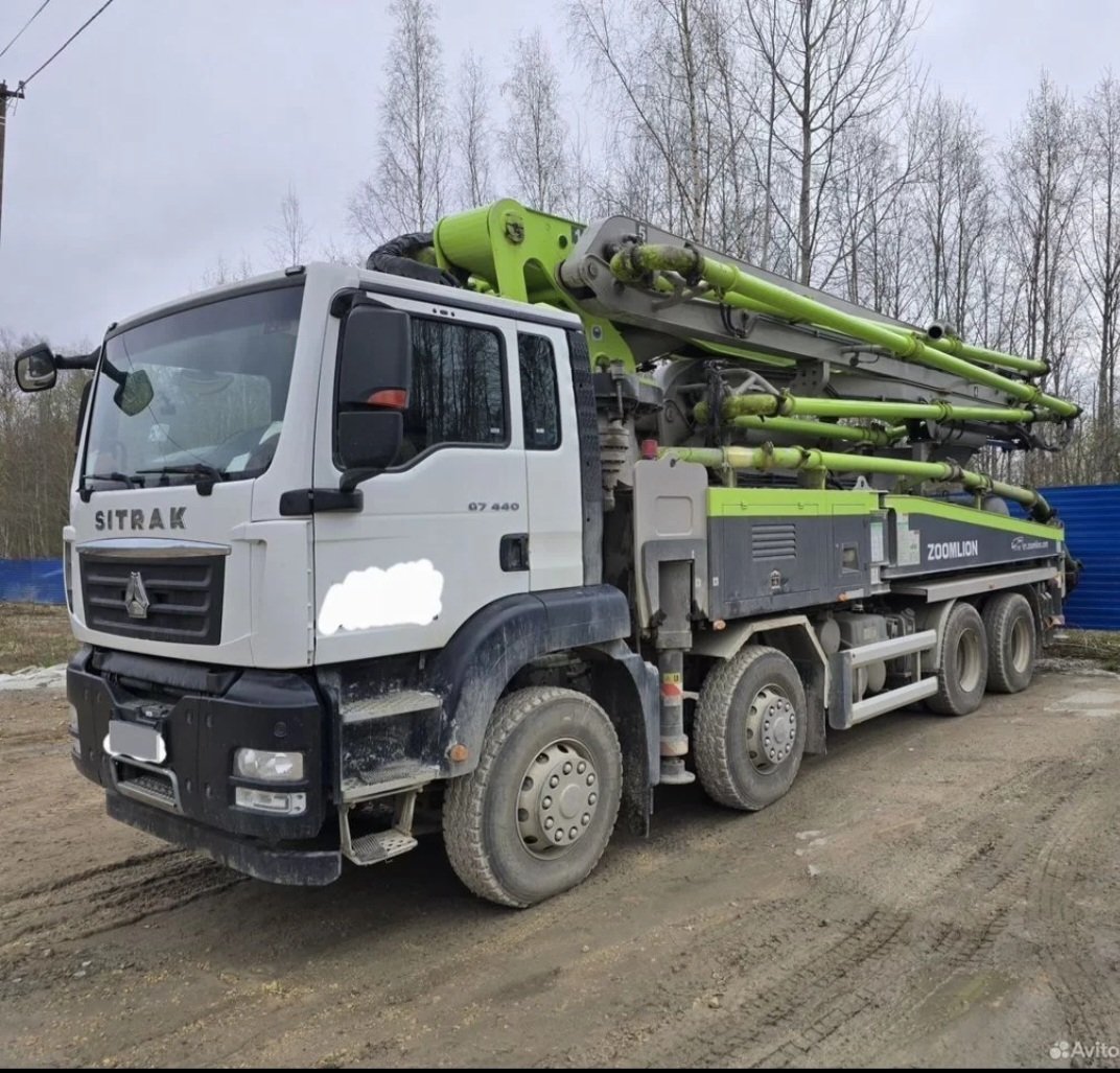 ZOOMLION на шасси Sitrak C7H 8x4 Автобетононасос — Санкт-Петербург