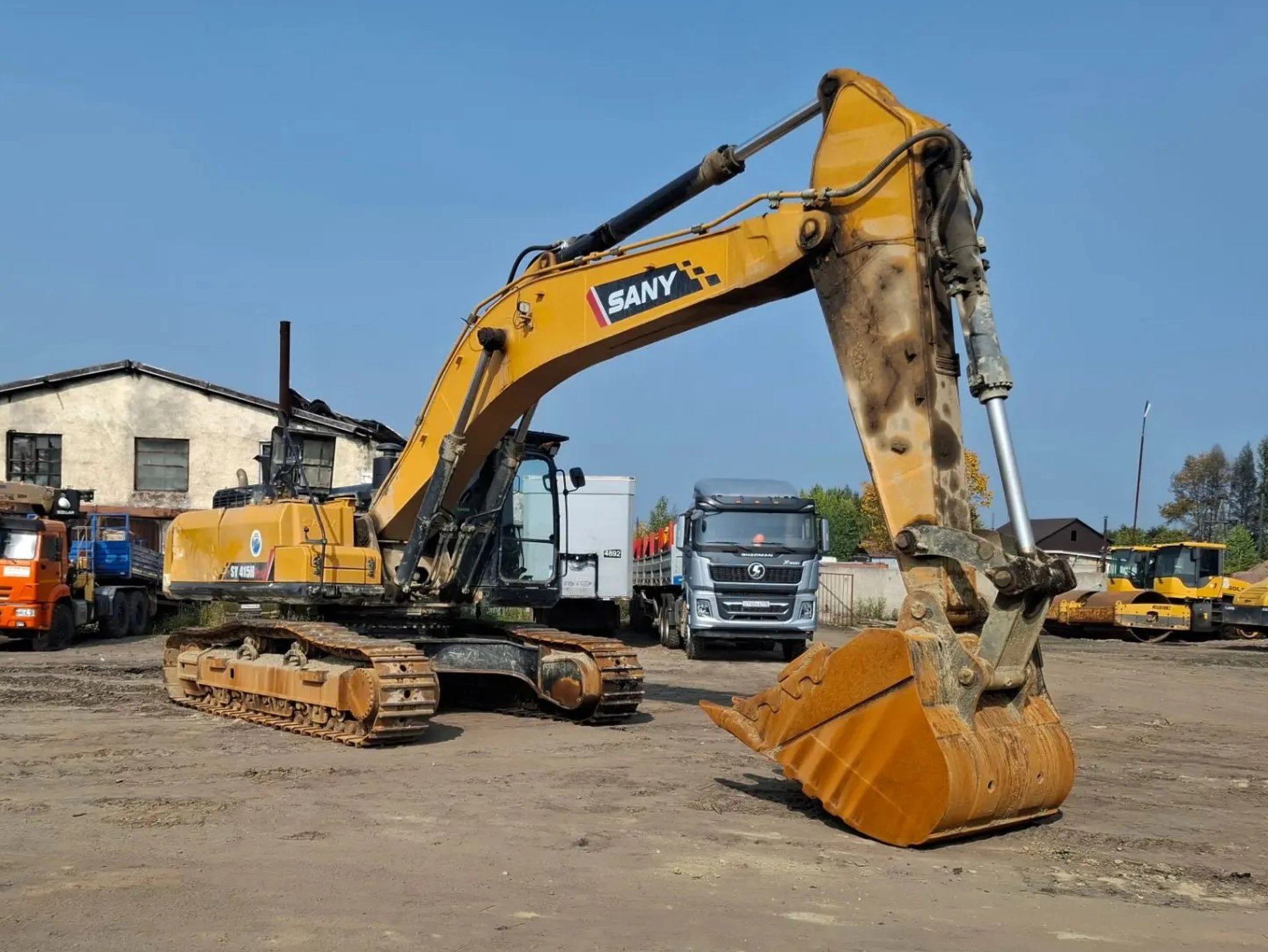 Гусеничный экскаватор Sany SY415H — Нерюнгри