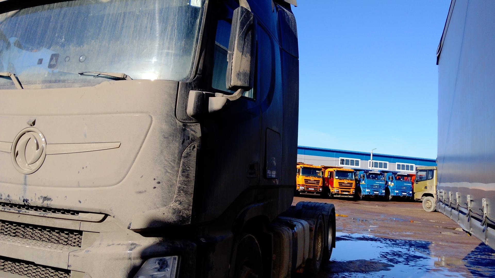 Dongfeng DFH4271 — Санкт-Петербург