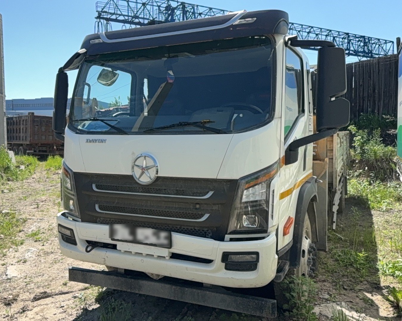 DAYUN CGC* 4x2 Бортовой с КМУ — Новосибирск