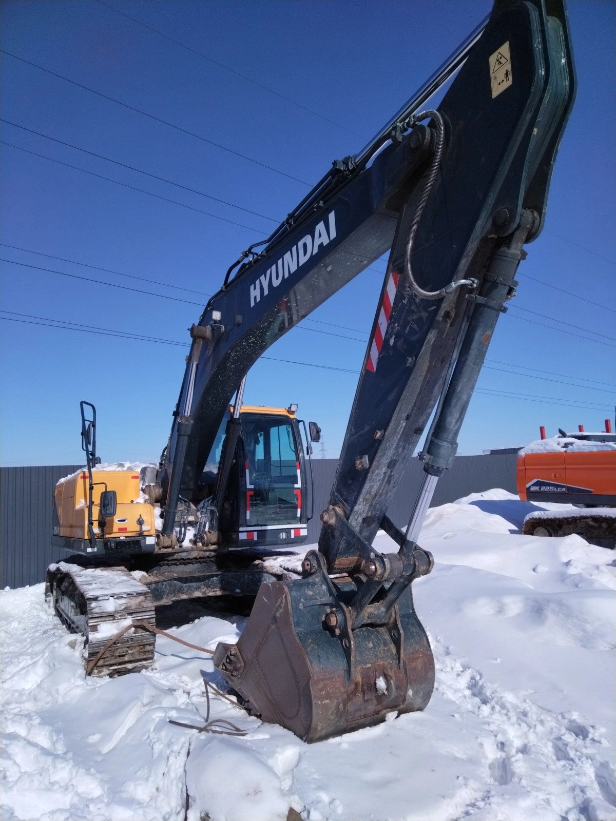 HYUNDAI R225LVS — Тюмень
