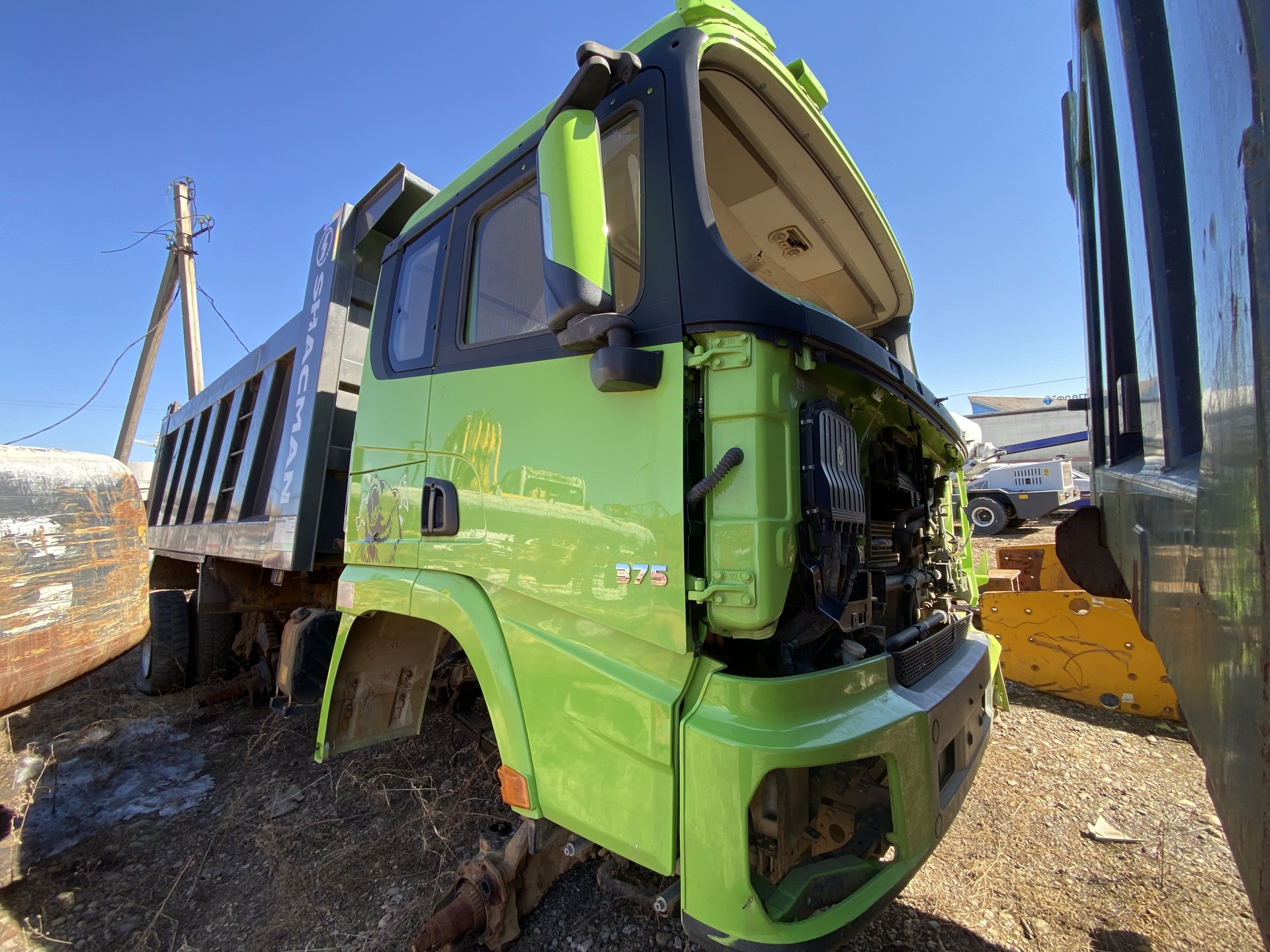 Shacman (Shaanxi) SX* 6x6 Самосвал — Иркутск