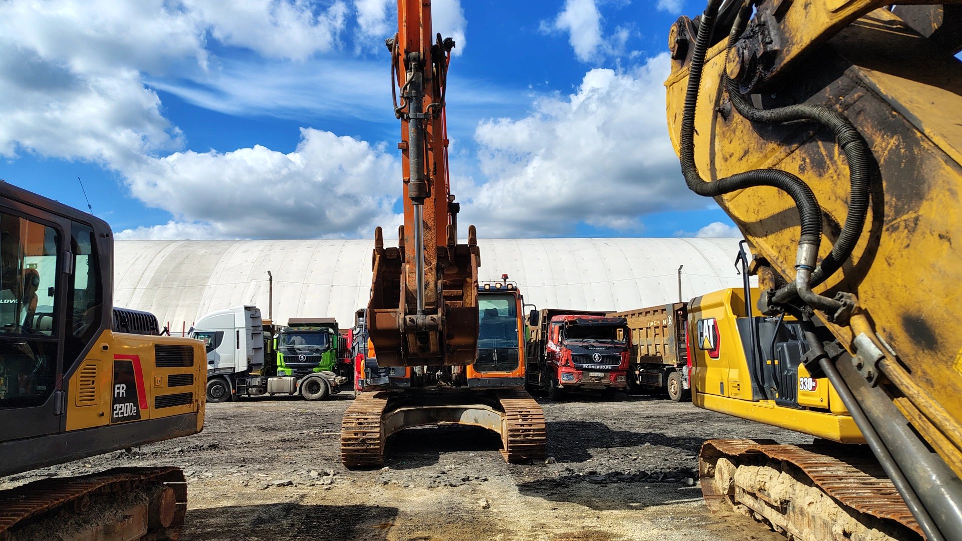 DOOSAN DX300LCA-7M — Ленинградская область