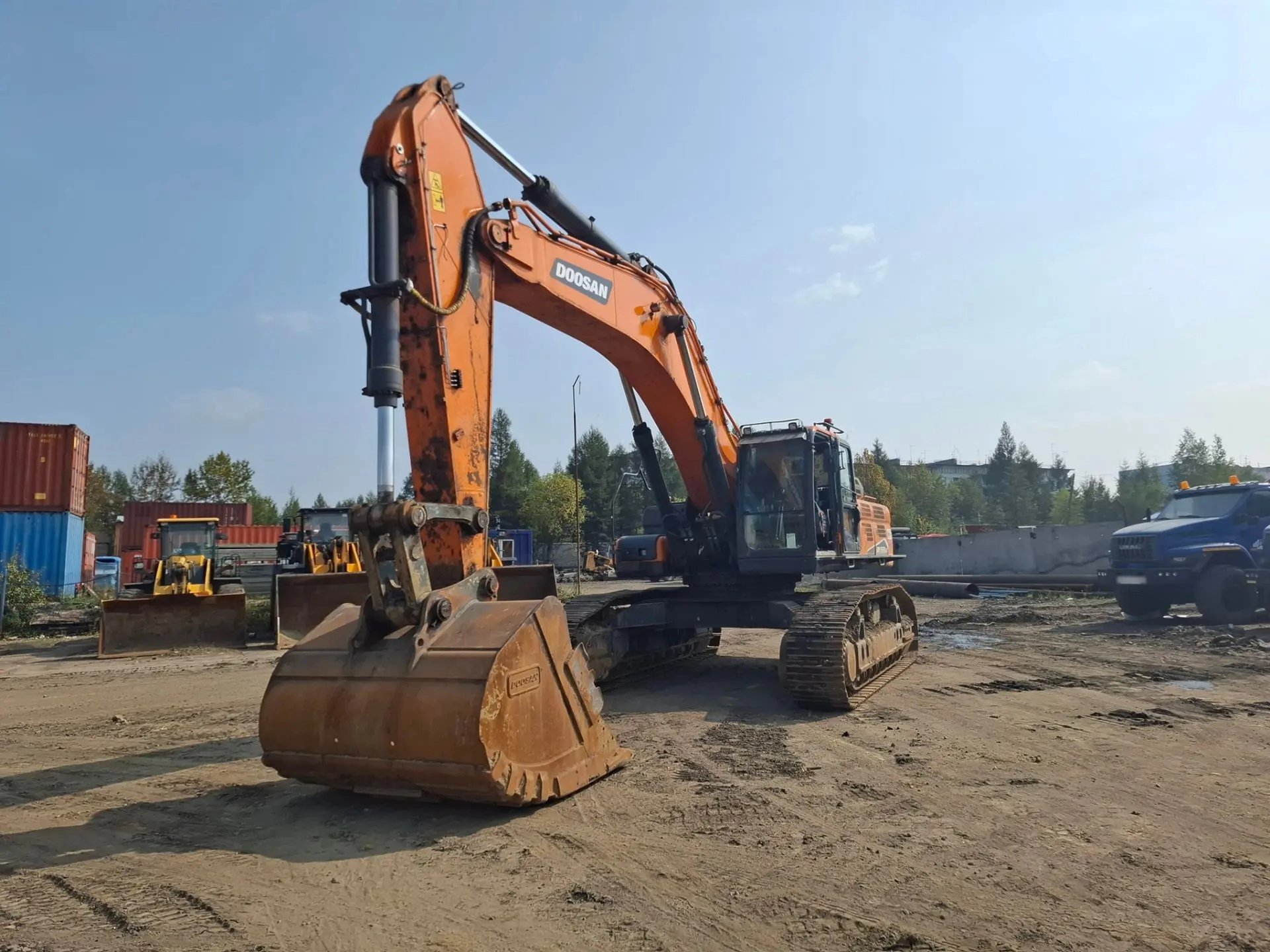 Гусеничный экскаватор Doosan DX530LC-7M — Нерюнгри