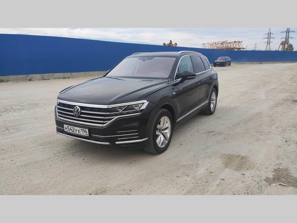 VOLKSWAGEN Touareg — Екатеринбург
