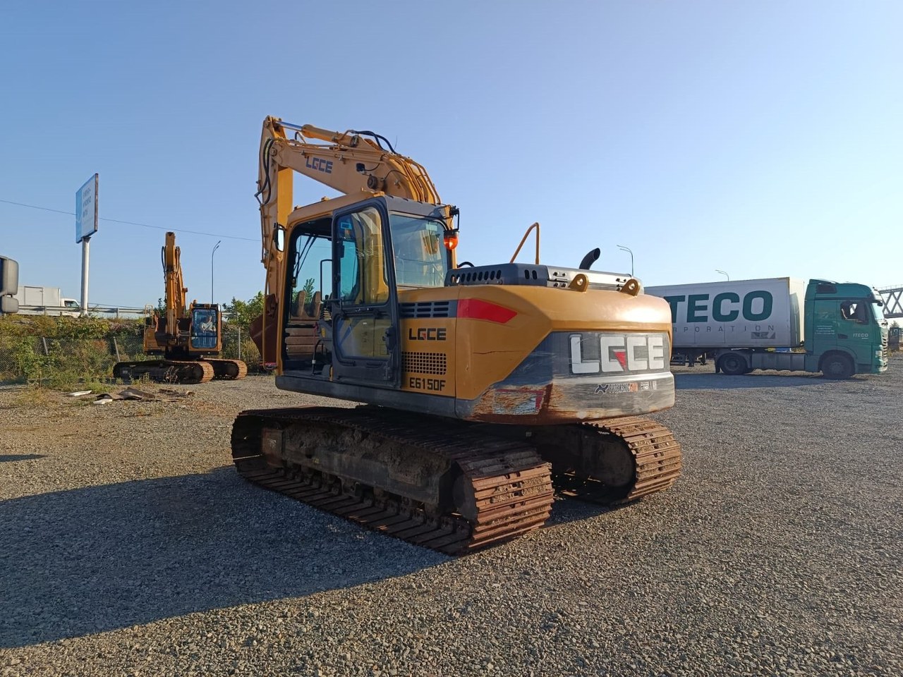 Экскаватор LGCE E6150F — Артем