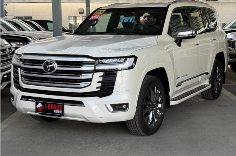 Toyota Land Cruiser 300 Premium (в пути) — новая техника в лизинг