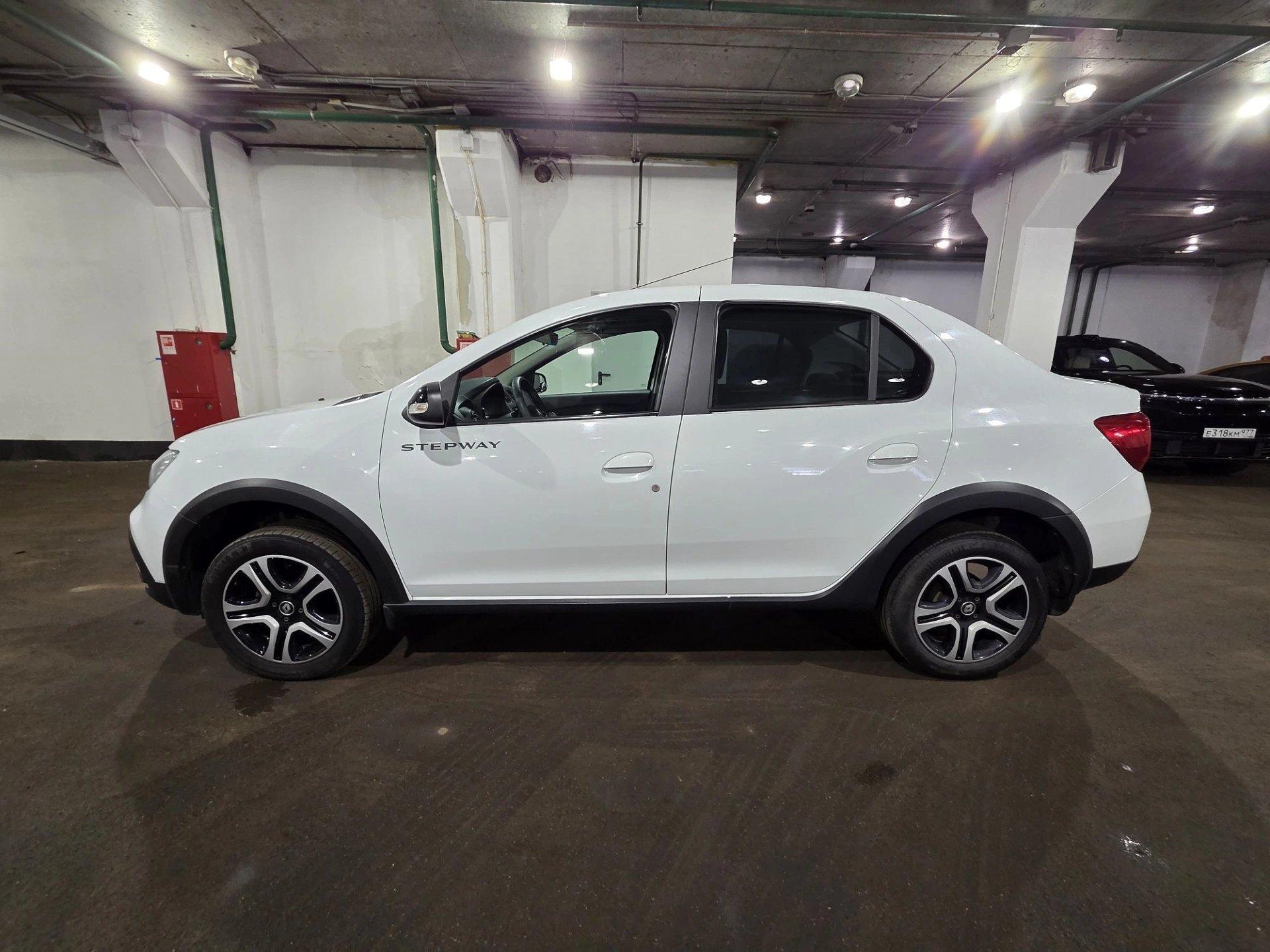 RENAULT Logan Stepway — МОСКВА