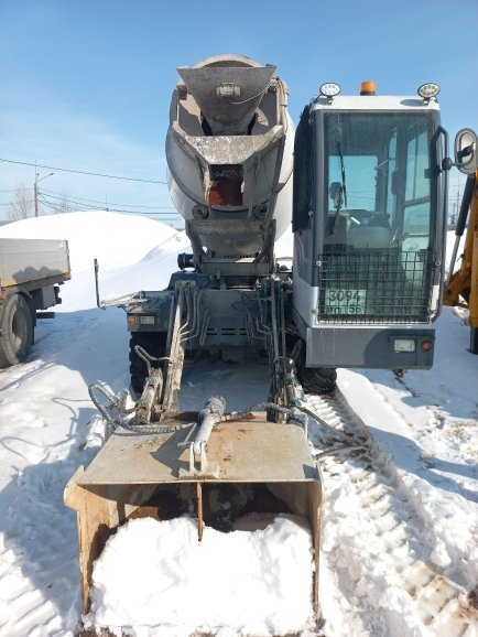 BUILDER Бетоносмесительная машина с самозагрузкой CM2.5 — Самара