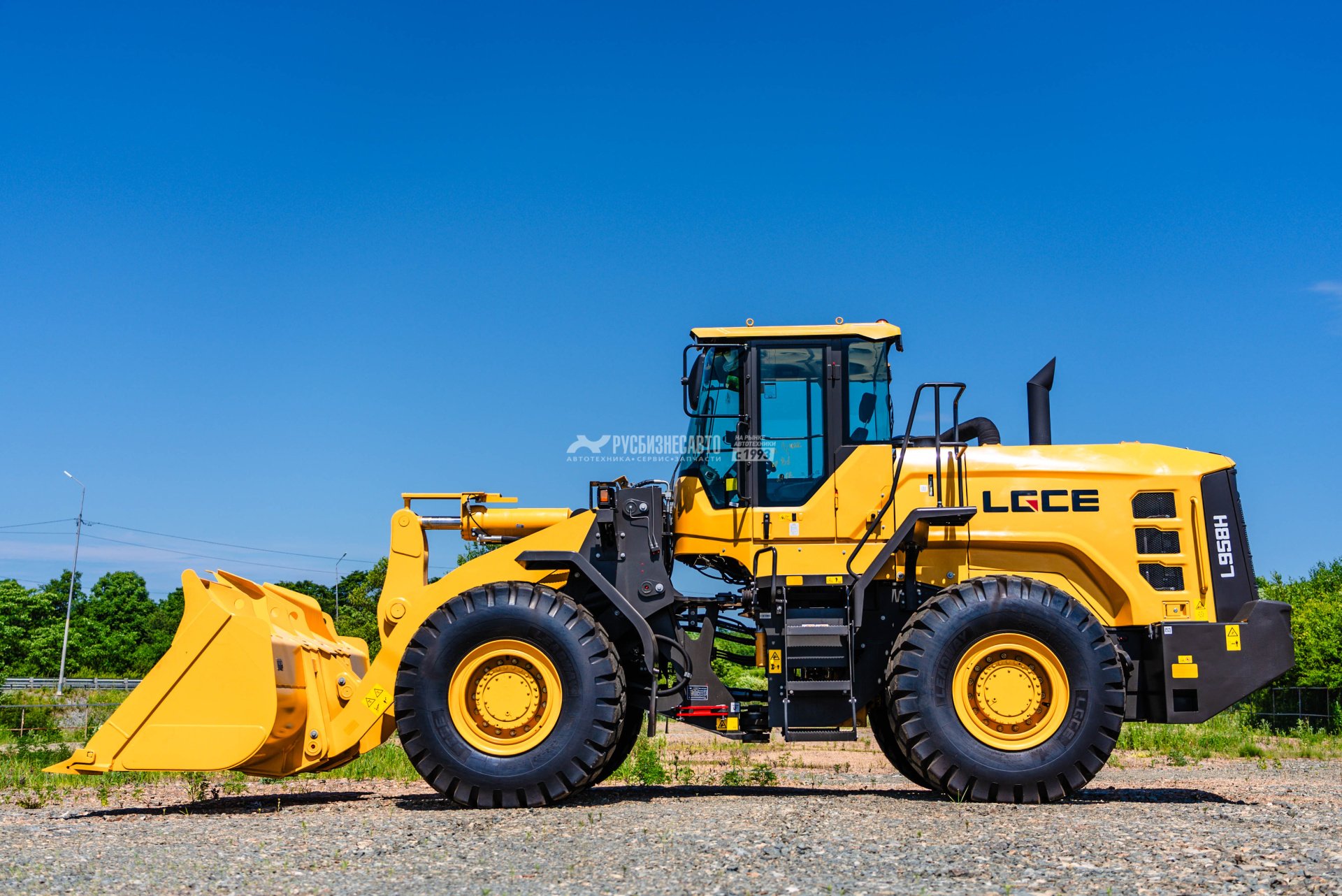 Погрузчик фронтальный LGCE L958H (ковш 3,5 м стандартный, ROPS&FOPS, мокрые мосты, доп. линия) — новая техника в лизинг