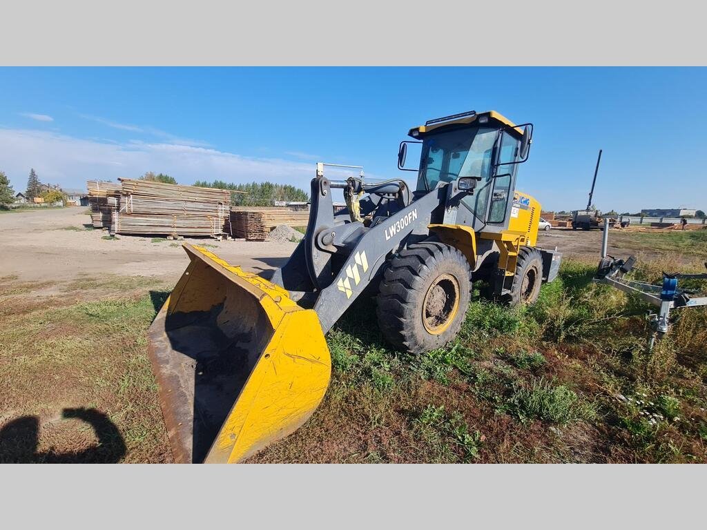 XCMG, LW300FN, фронтальный погрузчик — Омск