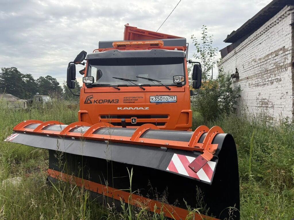 КАМАЗ 69214 (ДМК-55); специальный, для коммунального хозяйства и содержания дорог — Чита