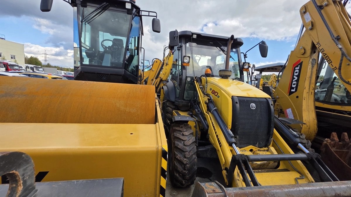 New Holland B80B — Казань