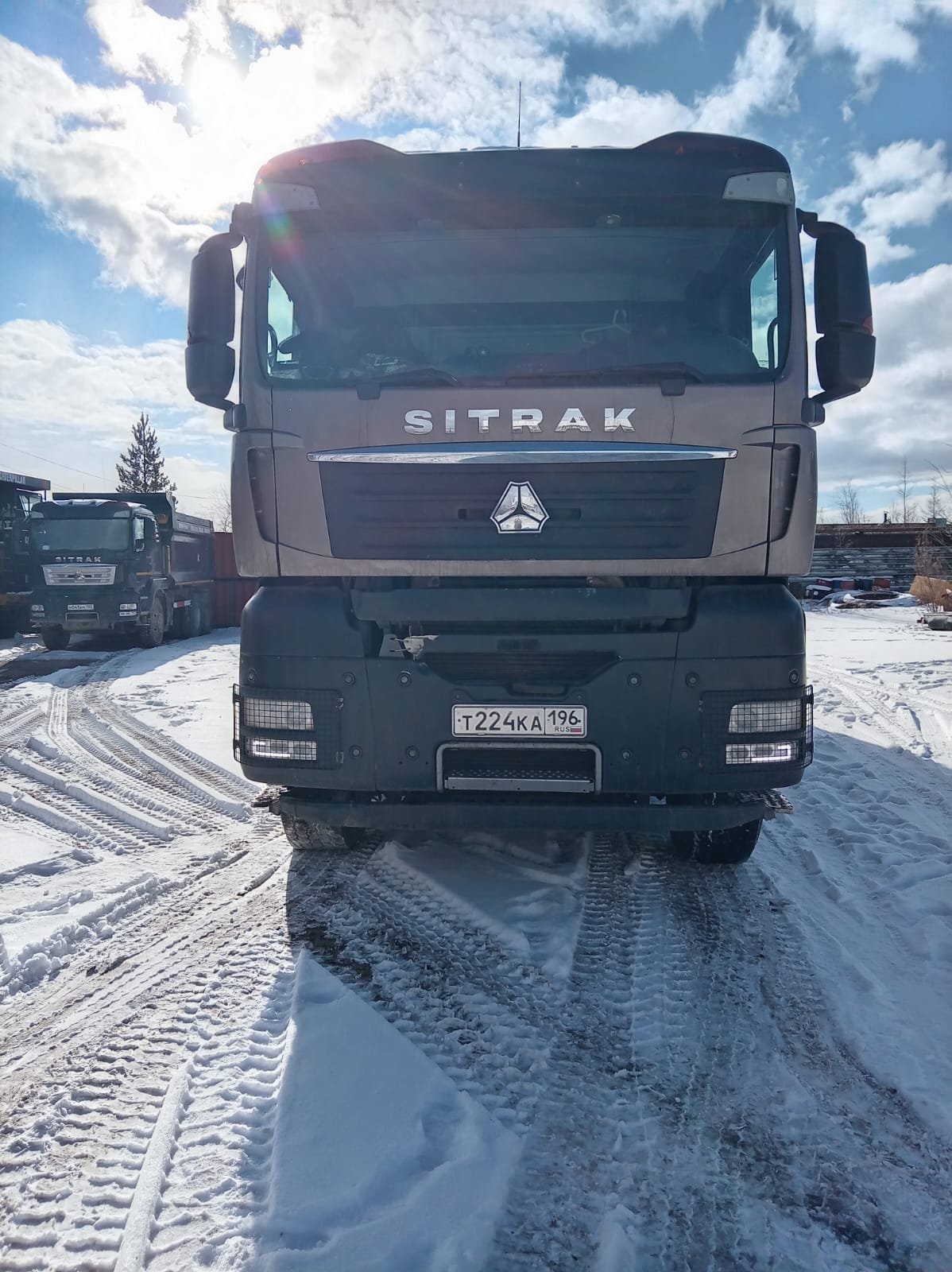 SITRAK C7H 8x4 Самосвал — Нерюнгри