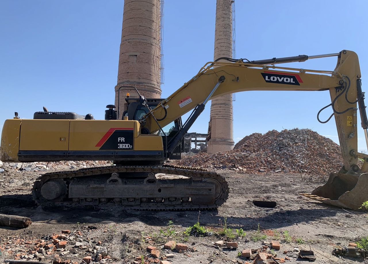 Гусеничный экскаватор Lovol FR360D2 — Россия