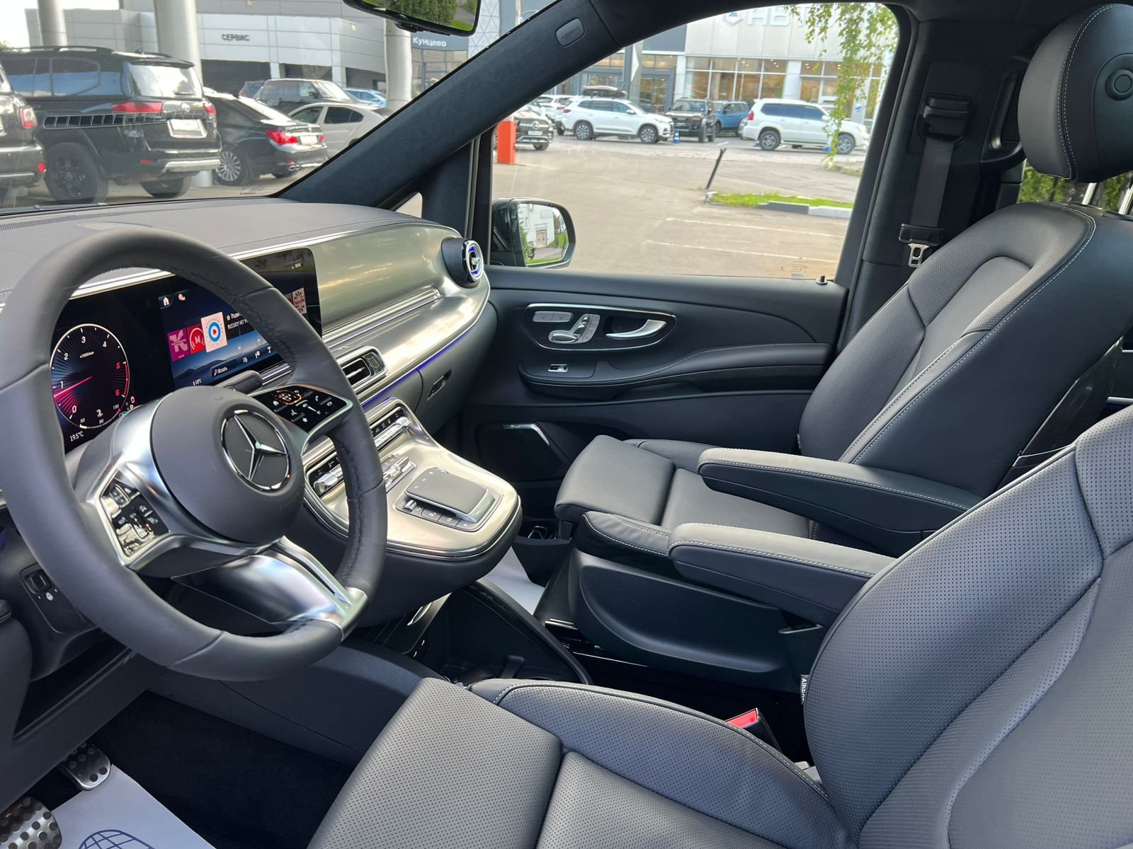 Mercedes Mercedes-Benz V-Класс Модификация 2.0 AT — Москва