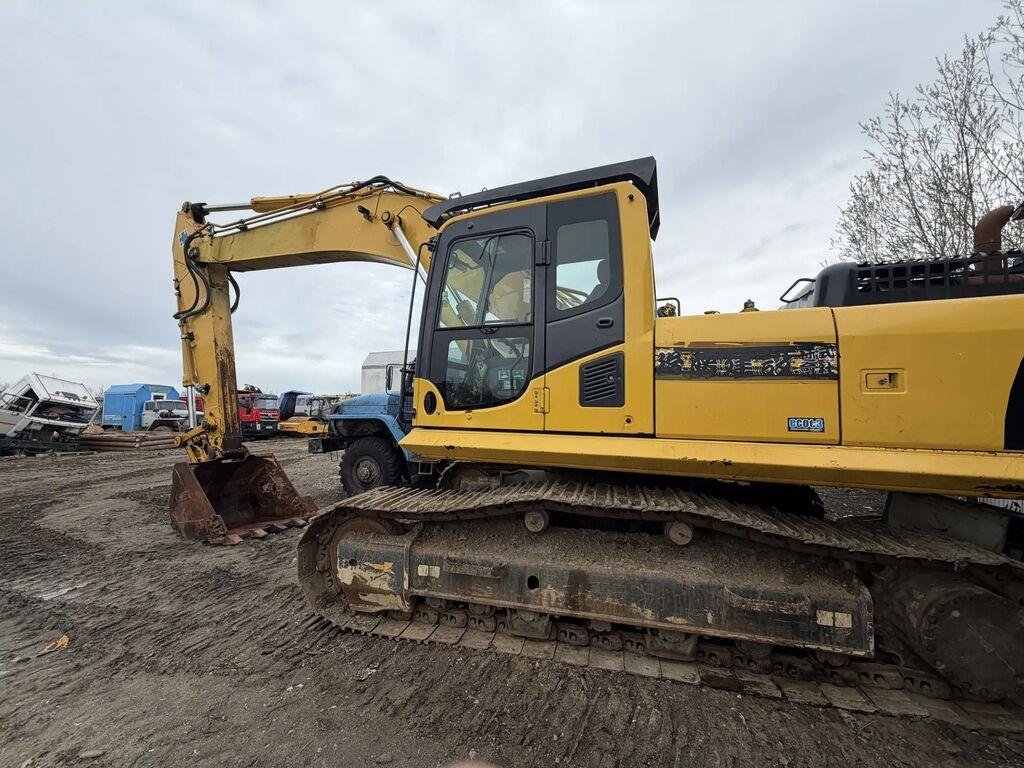 Komatsu PC300-8N1 — Усинск