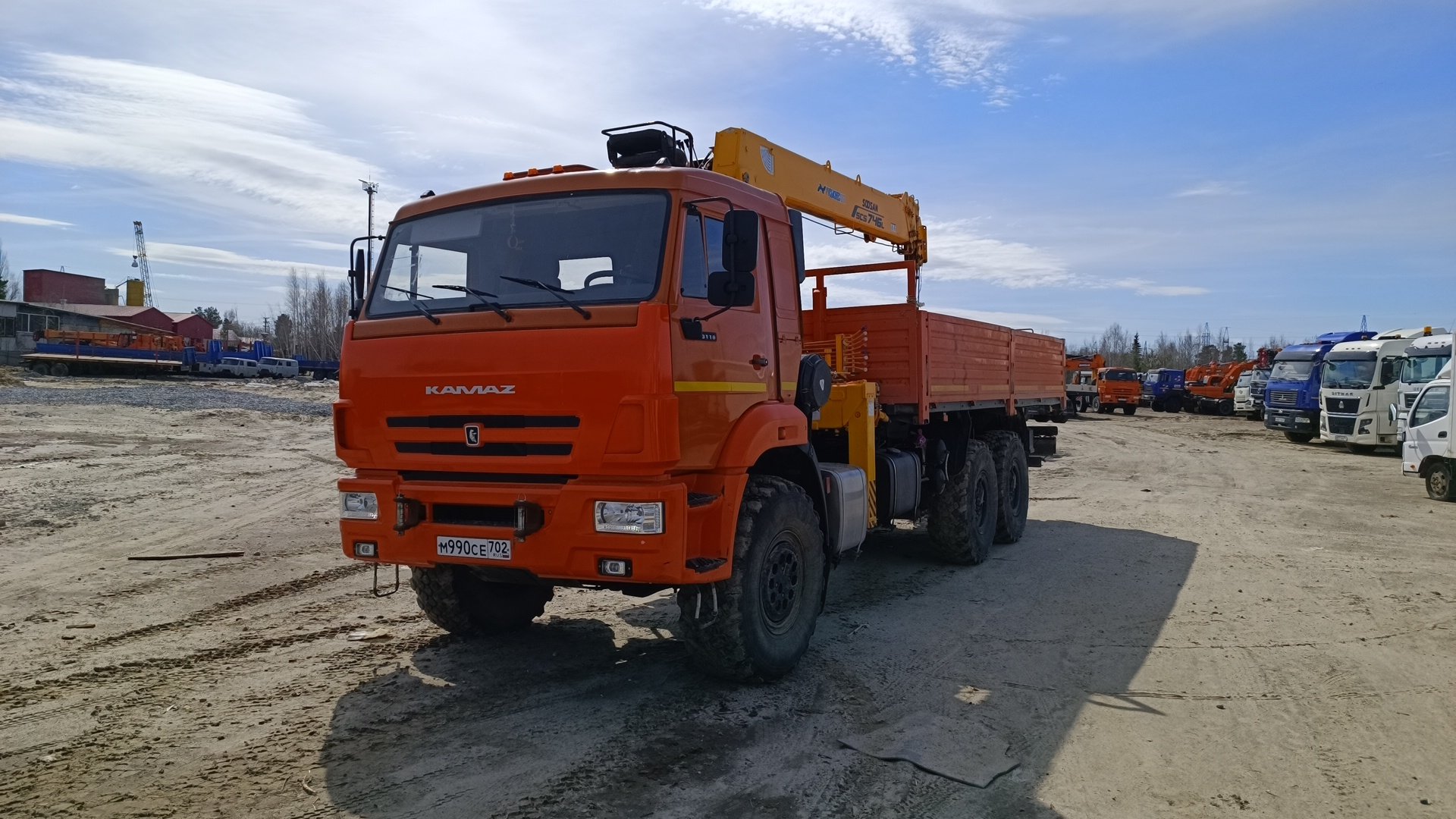 КАМАЗ 43118 6x6 Бортовой с КМУ — Сургут