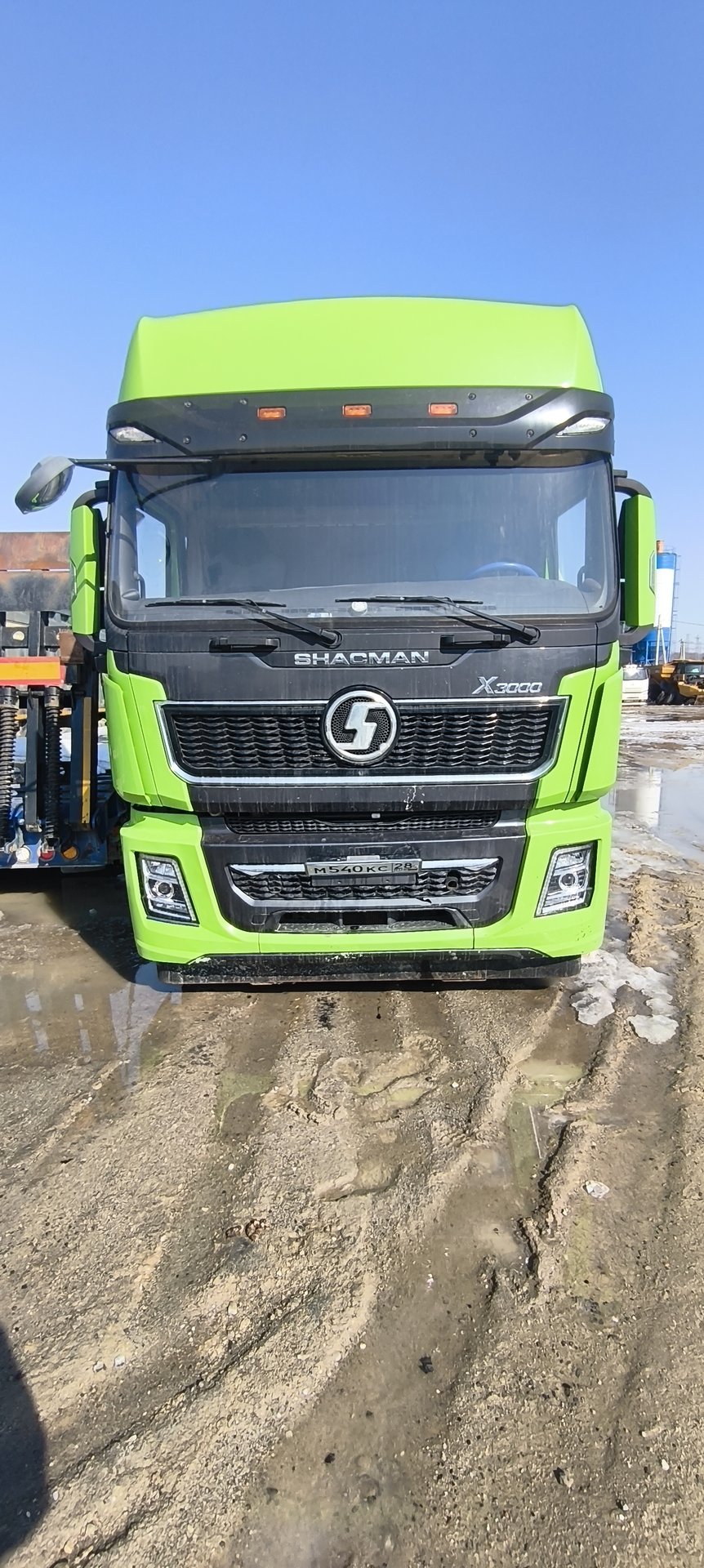 Shacman (Shaanxi) SX* 6x4 Седельный тягач — Благовещенск