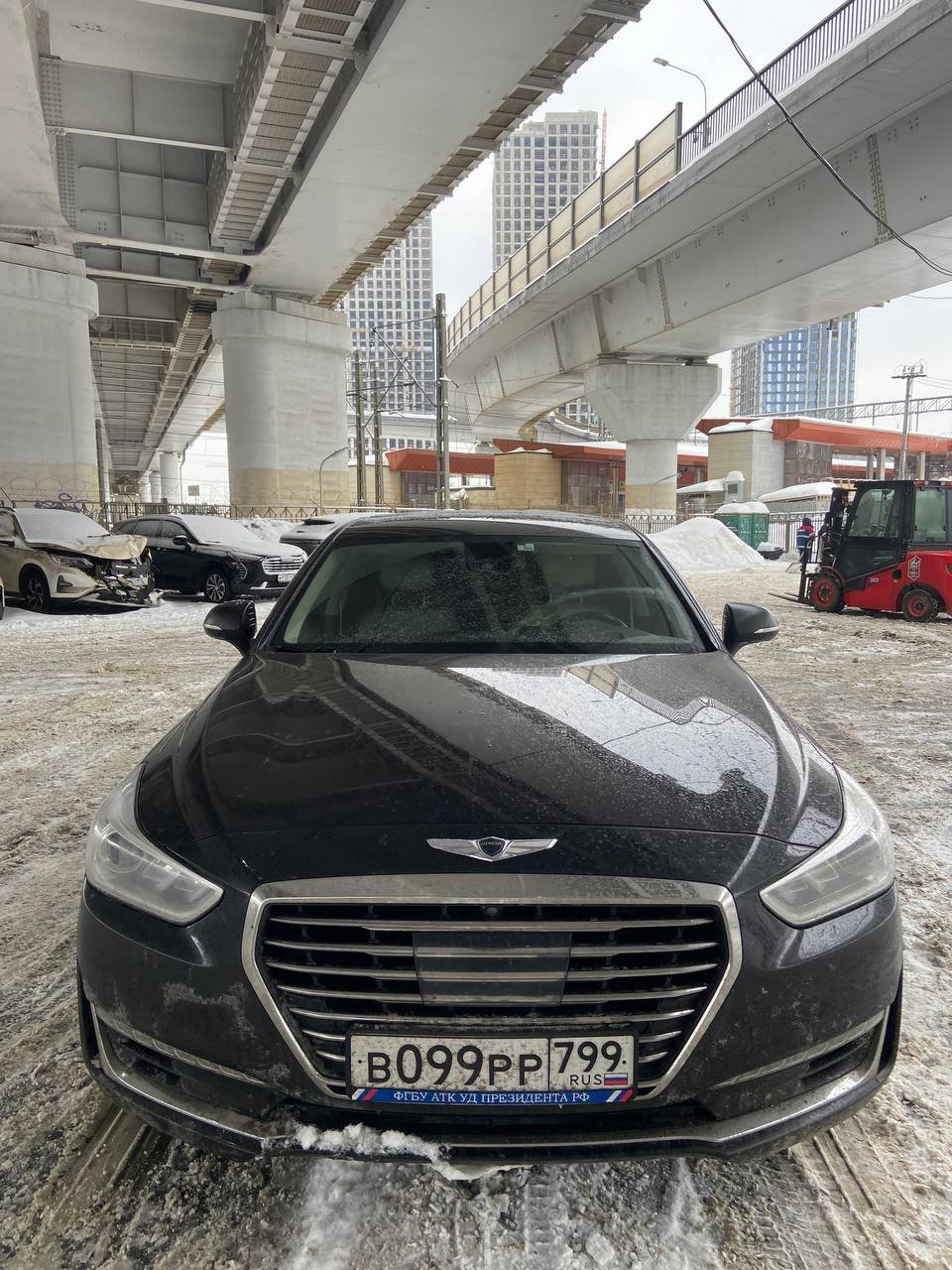 Genesis G90 — Москва