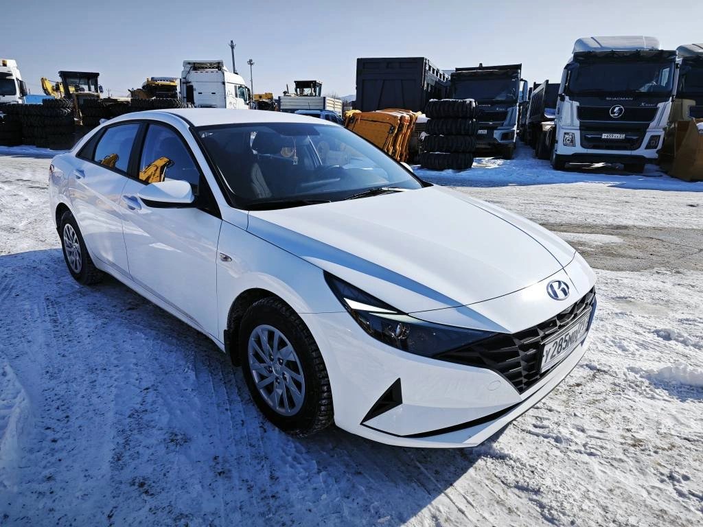 HYUNDAI Elantra — Артём, Приморский край