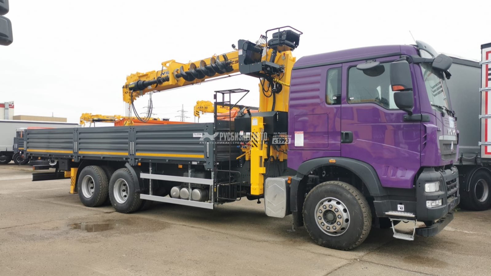 КМУ HOWO T5G (6x4, 400л.с., Евро-5) + SOOSAN SCS866LS верх.упр. + серт.корзина +бур 400мм.+борт 8,0м — новая техника в лизинг
