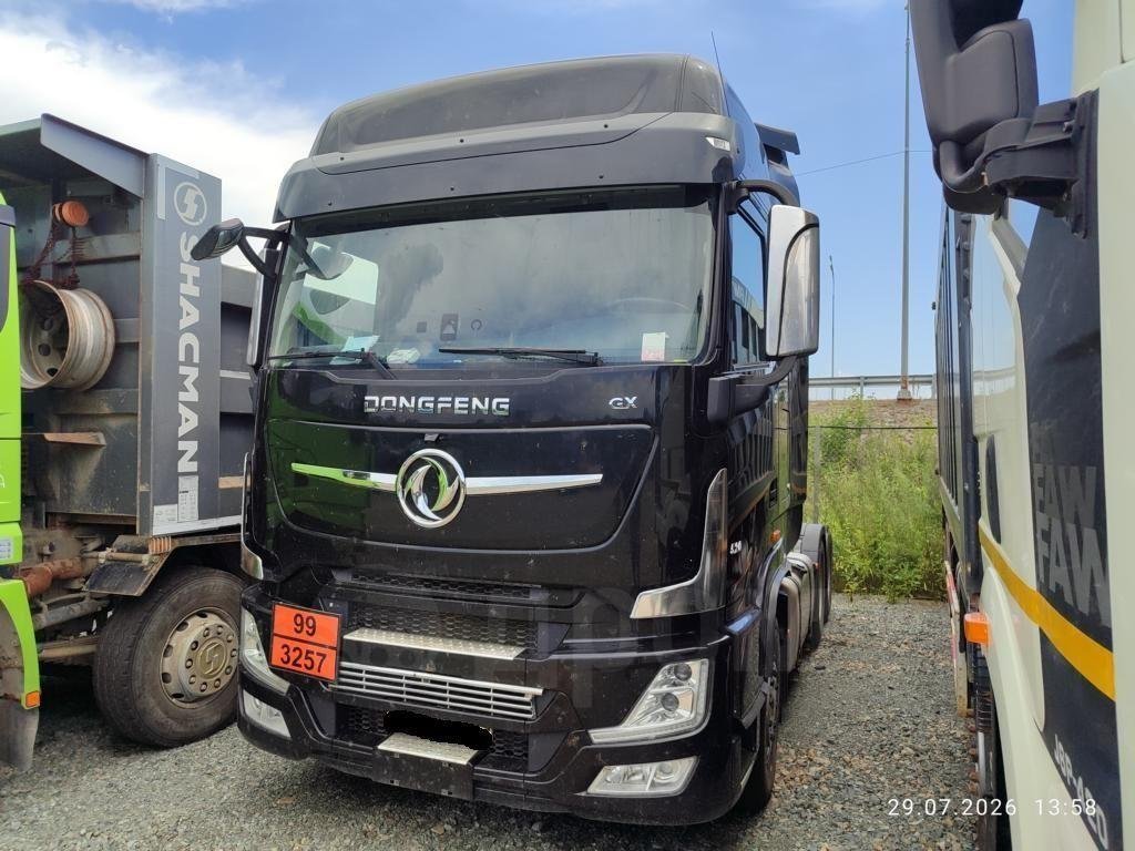 Тягач седельный Dongfeng GX — Артем