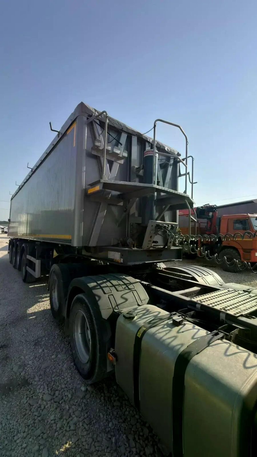 Полуприцеп-самосвал BODEX KIS 4WA1 — Галкино, Воронежская обл