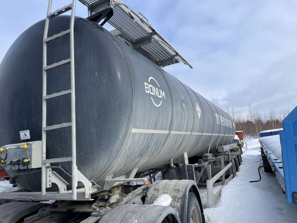 BONUM 9142* Полуприцеп цистерна — Ямал