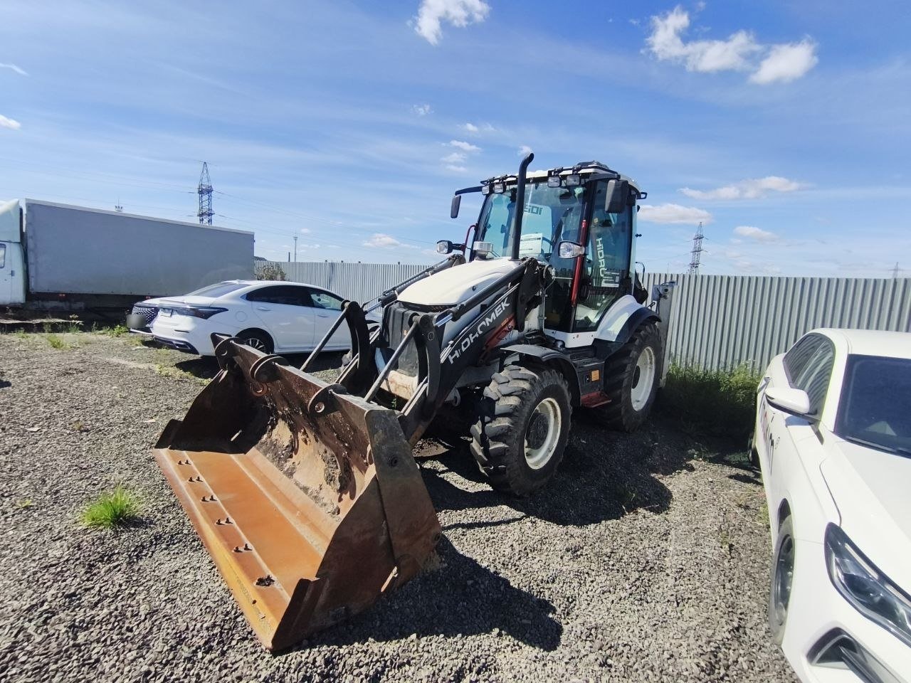 HIDROMEK Экскаватор-погрузчик — Челябинск