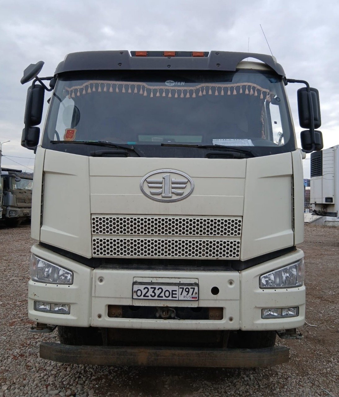 Автомастер 5589* на шасси FAW CA 3250 6x4 Зерновоз — Лобня