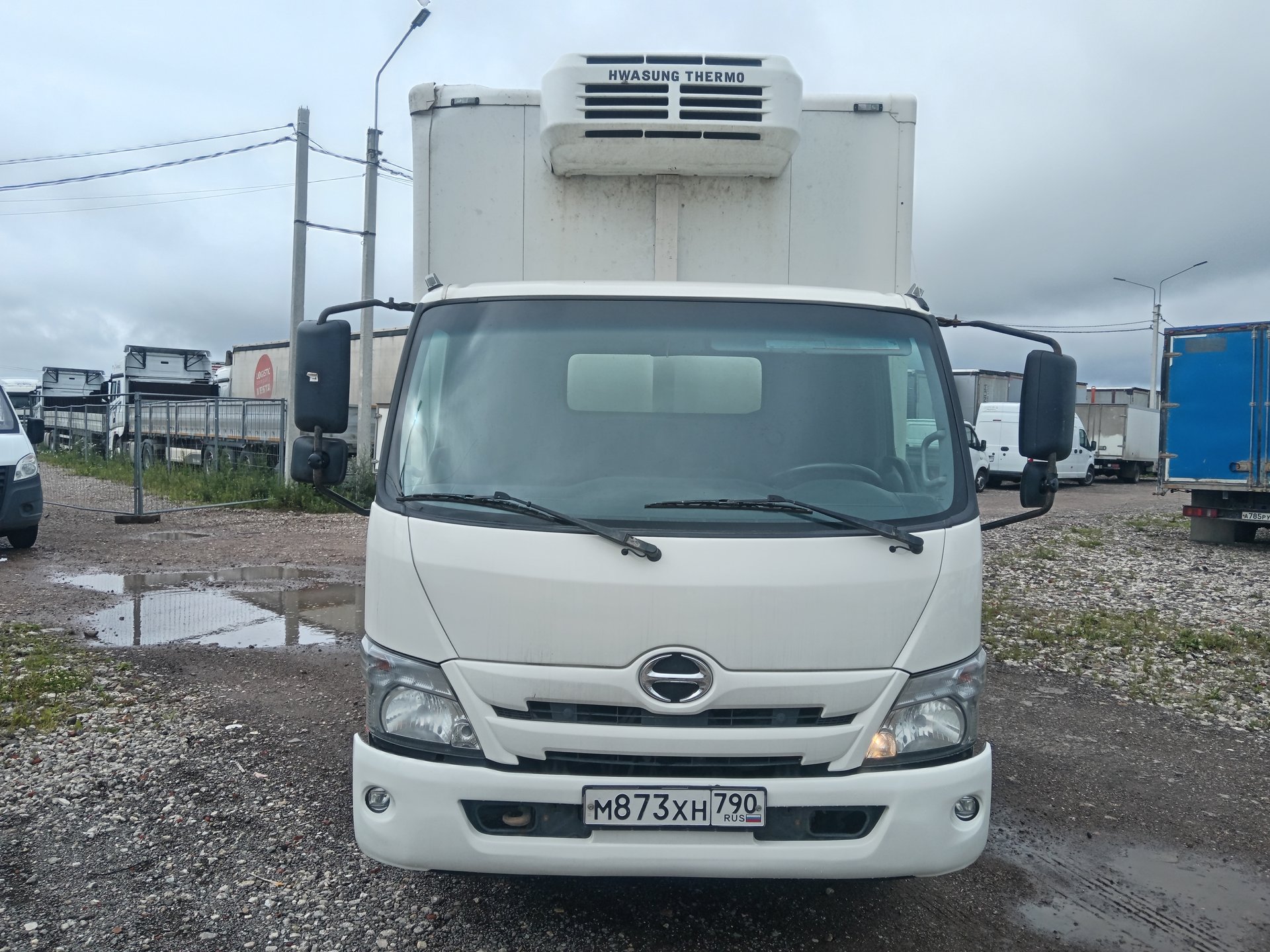 Hino 300 4x2 Изотермический/рефрижератор с гидробортом (кат. C) АФ-477100-02 — Химки