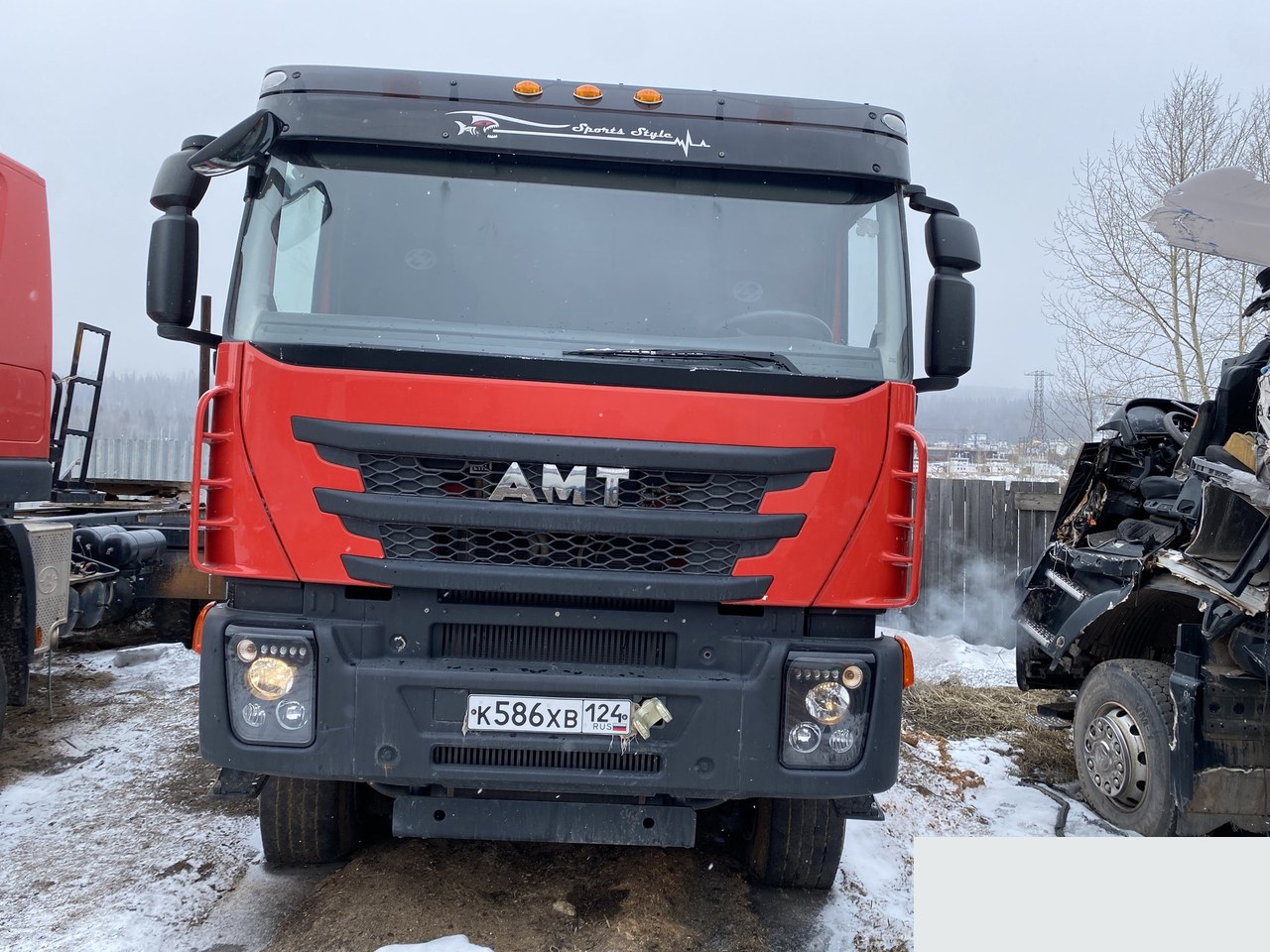 AMT N.V. 6x6 Седельный тягач с КМУ 632910 — Усть-Кут