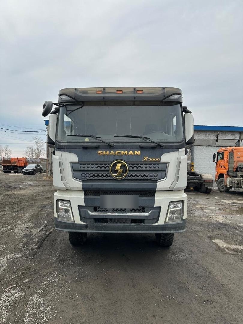 Shacman SX42586W385C — Комсомольск-На-Амуре