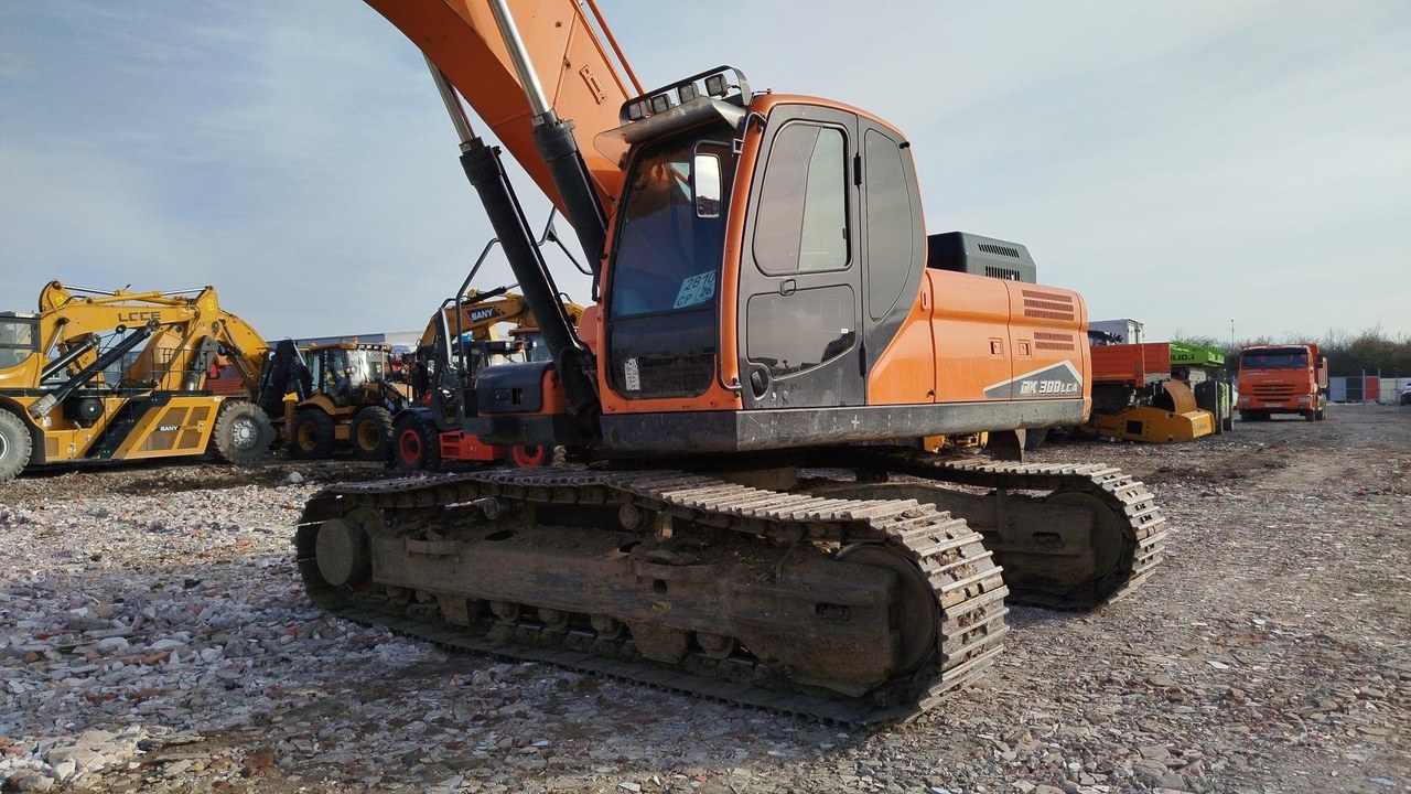 DOOSAN/DEVELON DX300LCA-7M — Краснодар