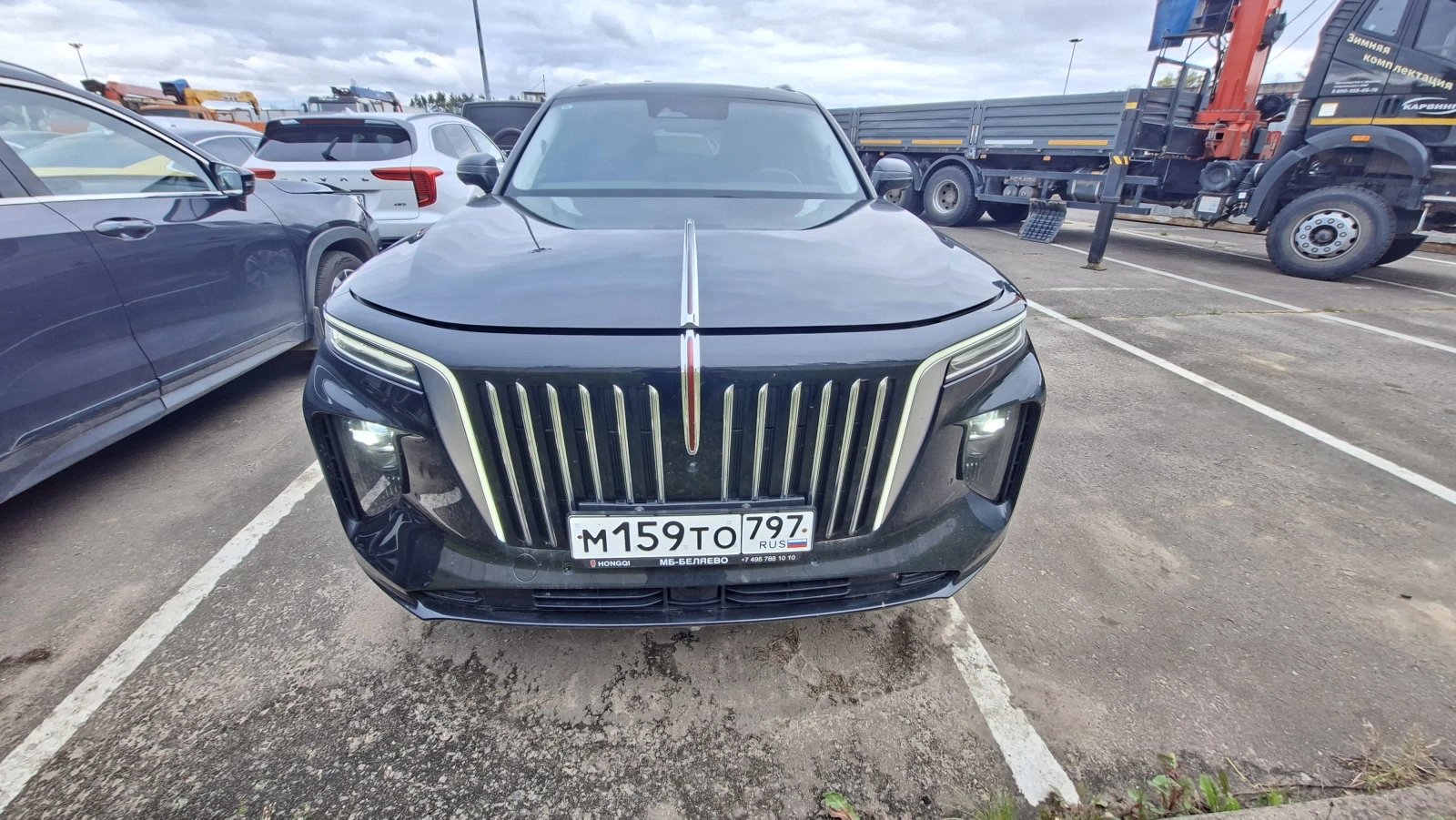 HONGQI E-HS9 Deluxe — Москва