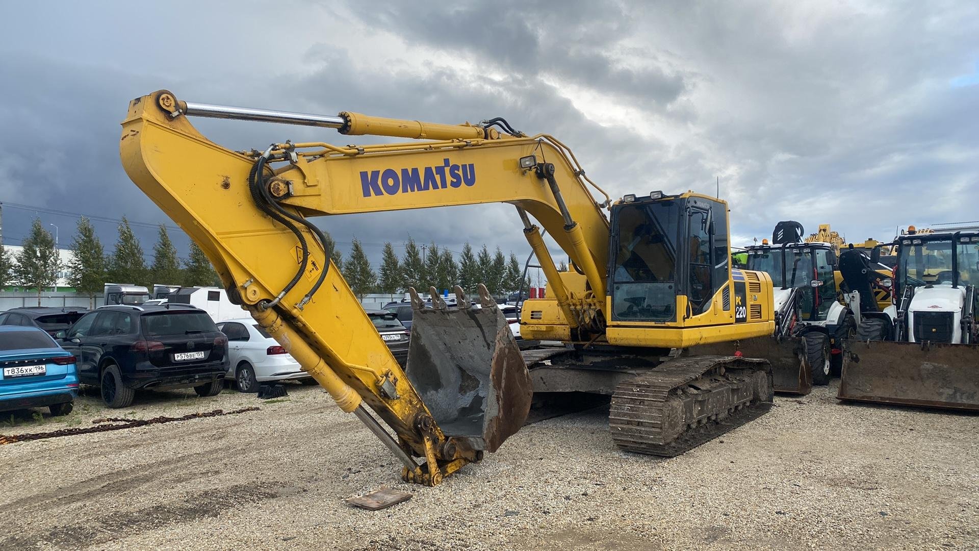 Komatsu (Комацу) PC220-8 — Екатеринбург