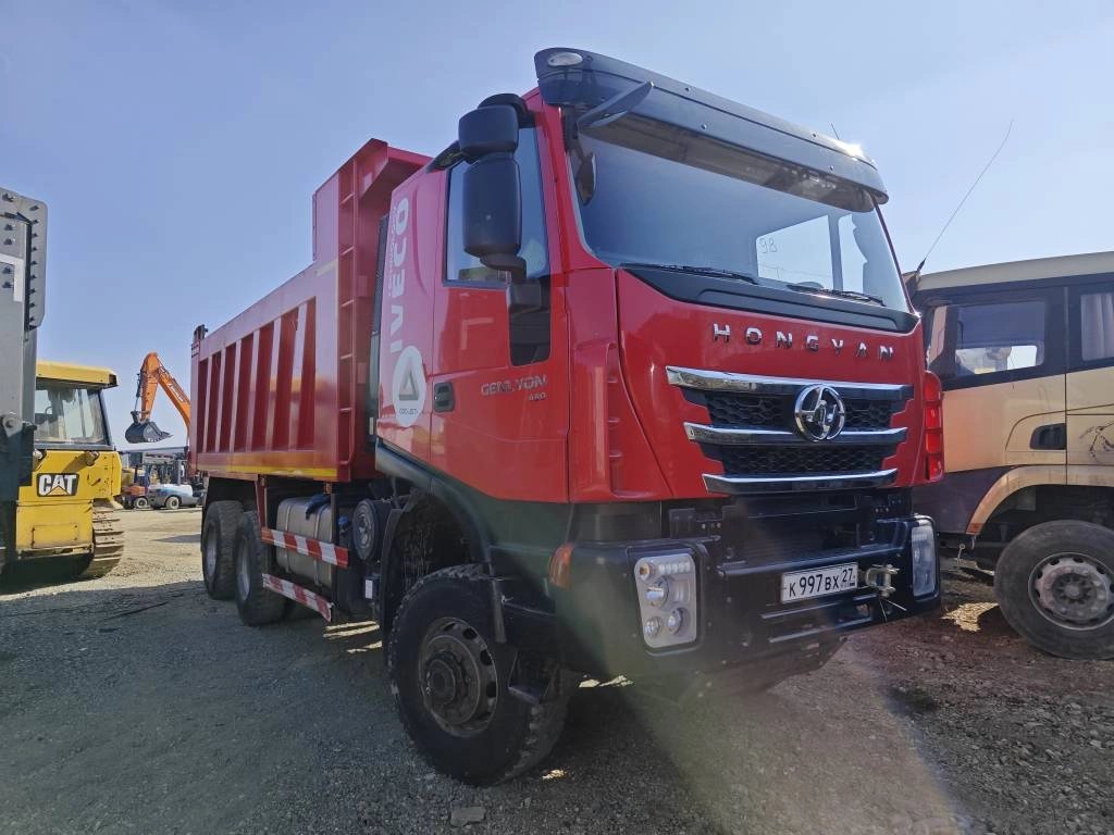 HONGYAN C500 — Владивосток